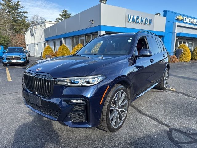 2022 BMW X7 M50i