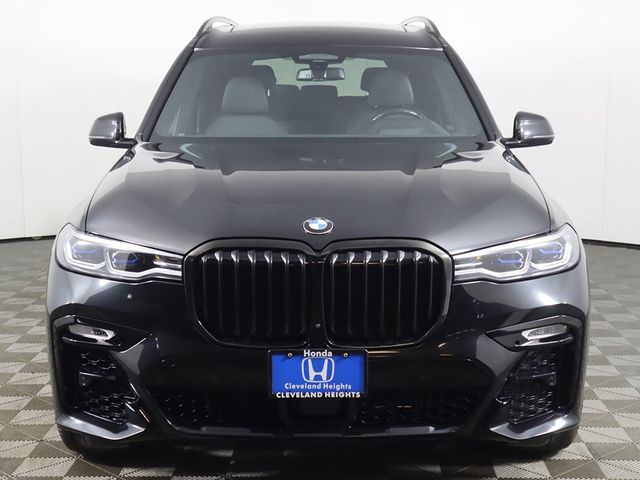 2022 BMW X7 M50i