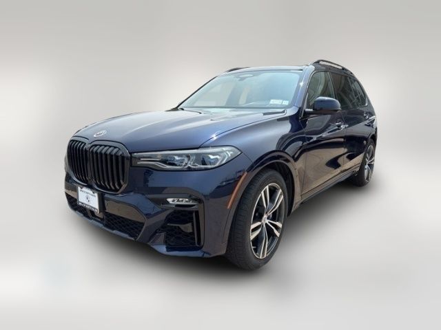 2022 BMW X7 M50i