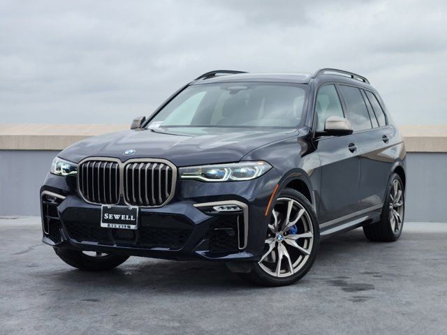 2022 BMW X7 M50i