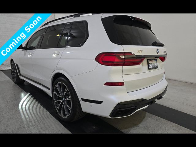 2022 BMW X7 M50i