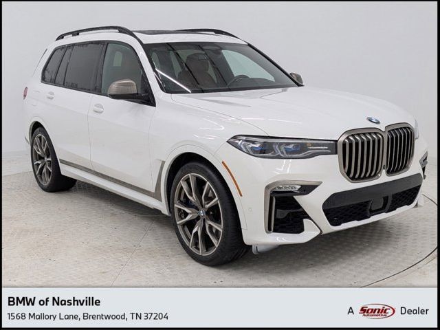 2022 BMW X7 M50i