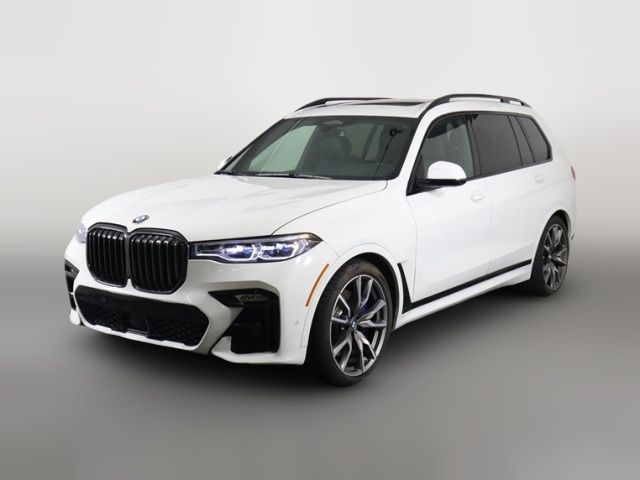 2022 BMW X7 M50i
