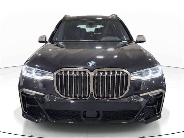 2022 BMW X7 M50i