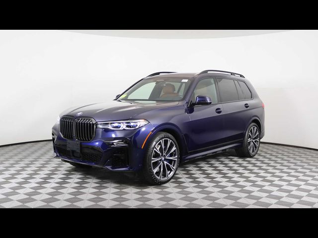 2022 BMW X7 M50i