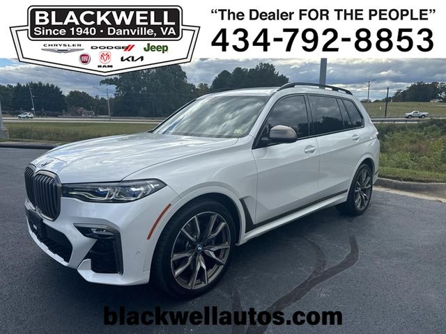 2022 BMW X7 M50i