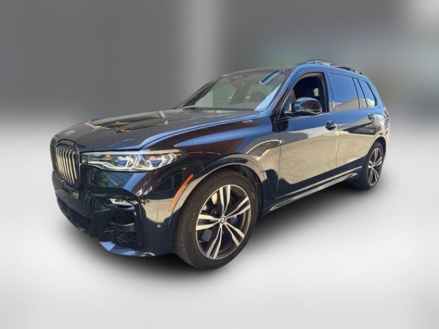 2022 BMW X7 M50i