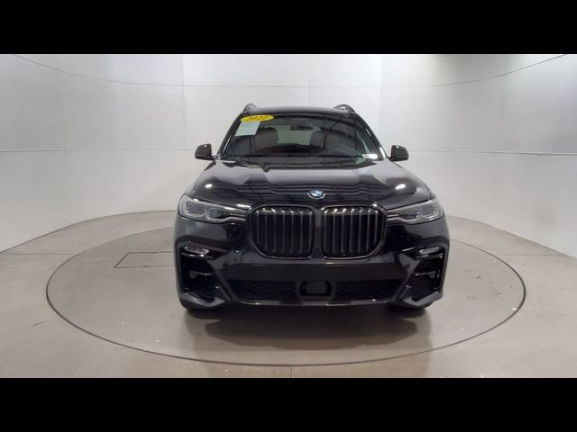 2022 BMW X7 M50i