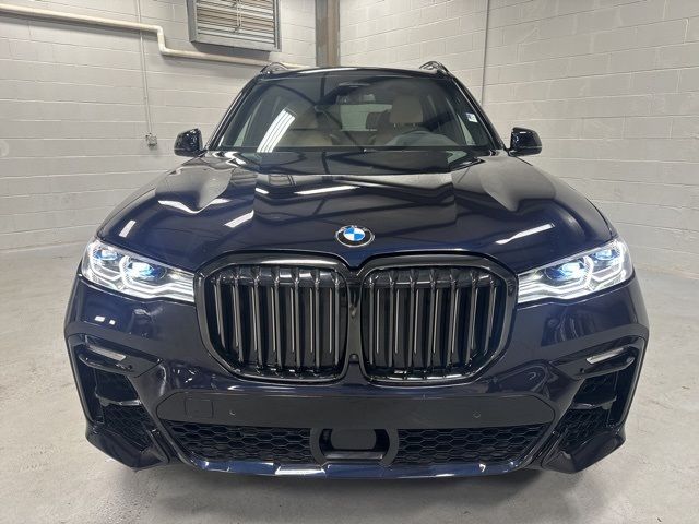 2022 BMW X7 M50i
