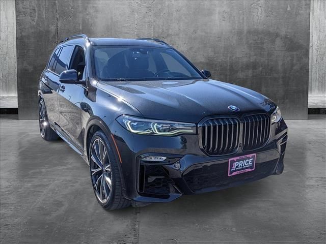 2022 BMW X7 M50i