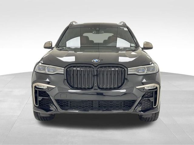 2022 BMW X7 M50i