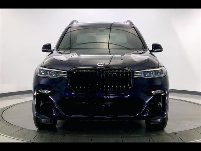 2022 BMW X7 M50i