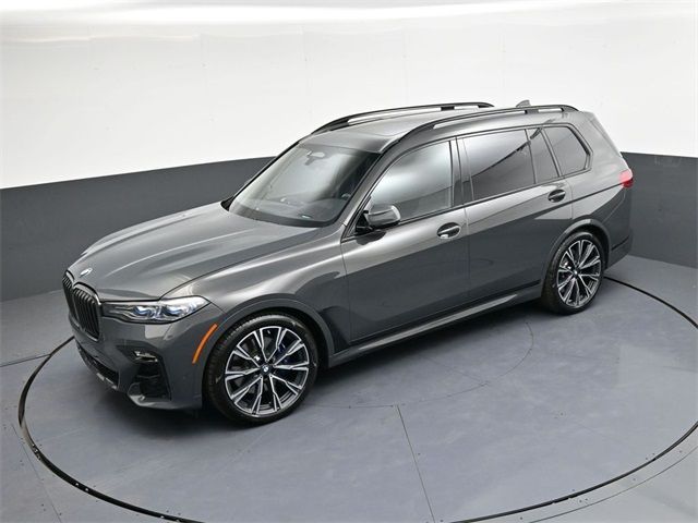 2022 BMW X7 M50i