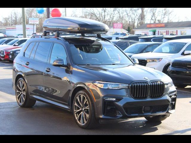 2022 BMW X7 M50i