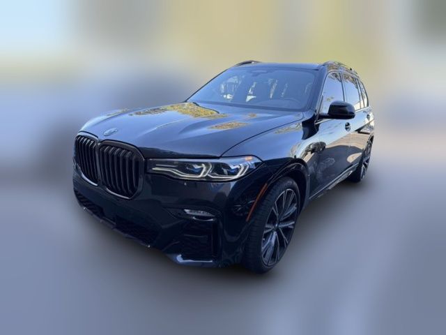 2022 BMW X7 M50i