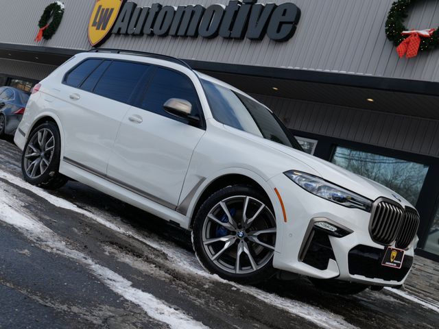 2022 BMW X7 M50i