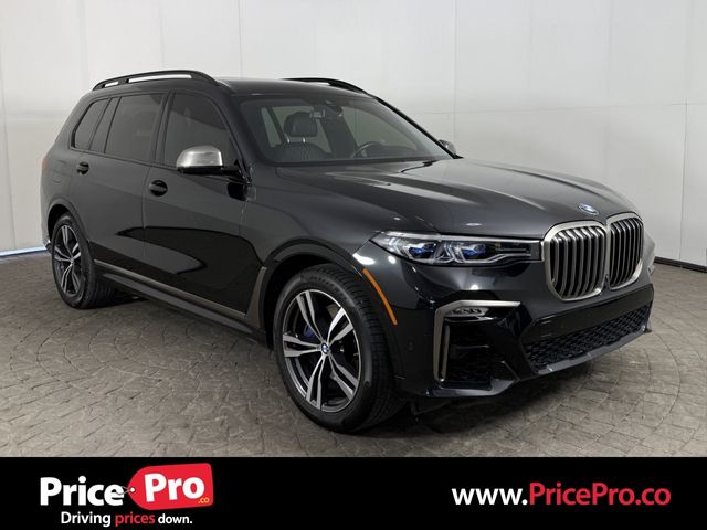2022 BMW X7 M50i
