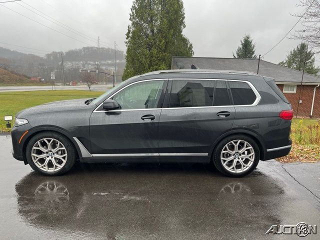 2022 BMW X7 xDrive40i