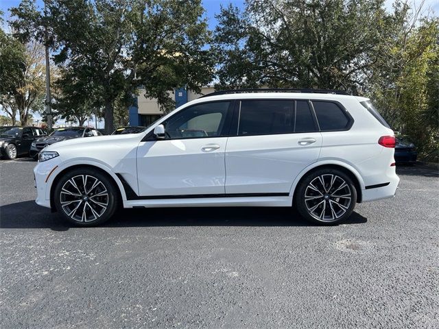 2022 BMW X7 xDrive40i