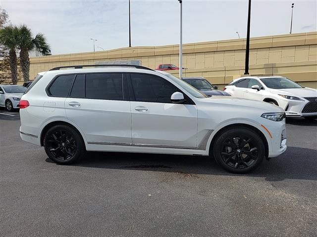 2022 BMW X7 xDrive40i