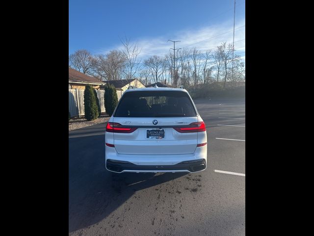 2022 BMW X7 xDrive40i