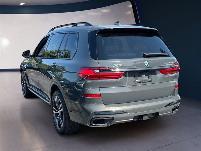 2022 BMW X7 xDrive40i