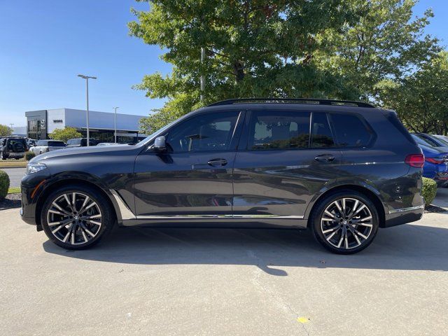 2022 BMW X7 xDrive40i