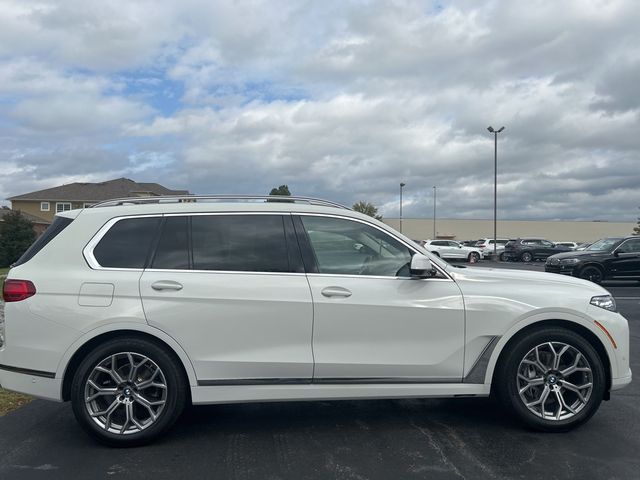 2022 BMW X7 xDrive40i