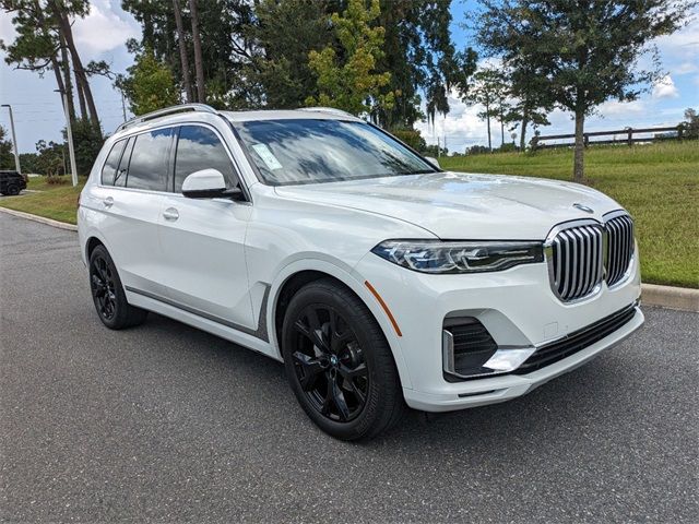 2022 BMW X7 xDrive40i