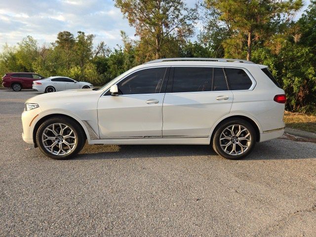 2022 BMW X7 xDrive40i