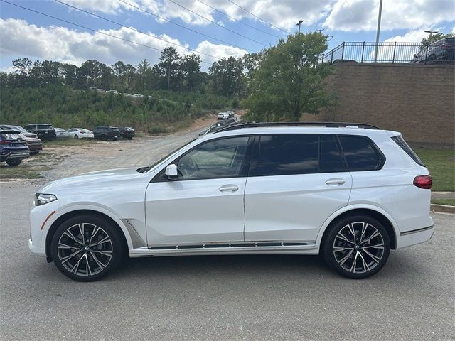 2022 BMW X7 xDrive40i