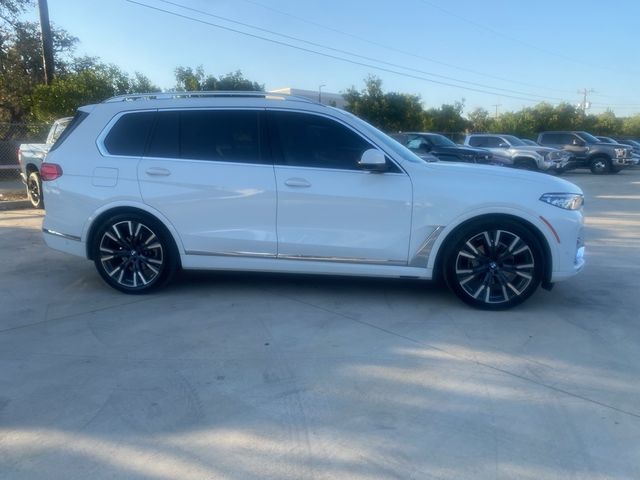 2022 BMW X7 xDrive40i