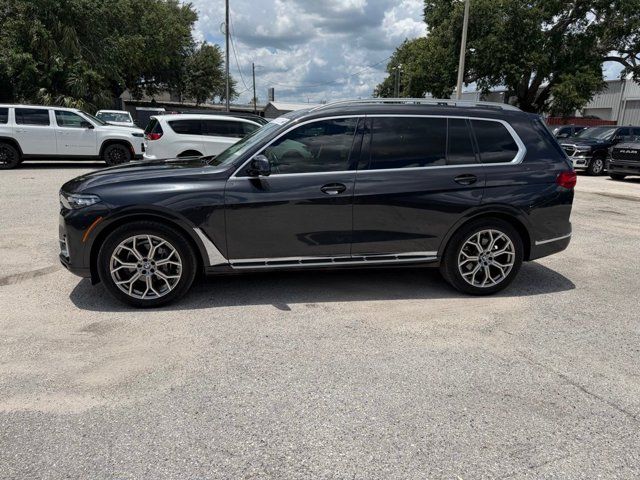 2022 BMW X7 xDrive40i