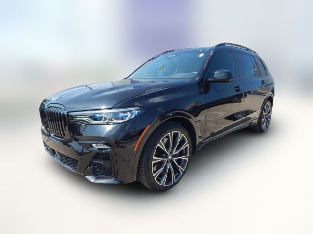 2022 BMW X7 M50i