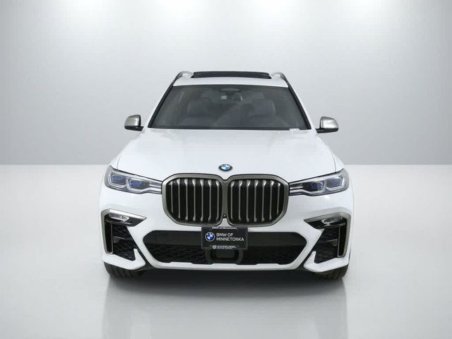 2022 BMW X7 M50i