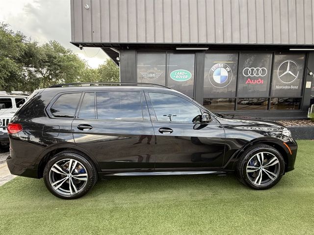 2022 BMW X7 xDrive40i