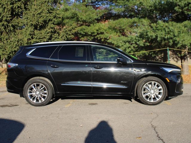 2022 Buick Enclave Avenir