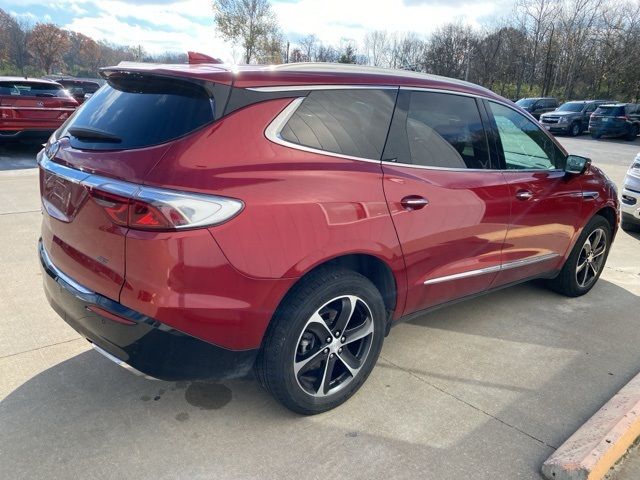 2022 Buick Enclave Essence