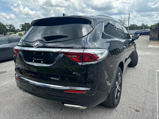 2022 Buick Enclave Essence