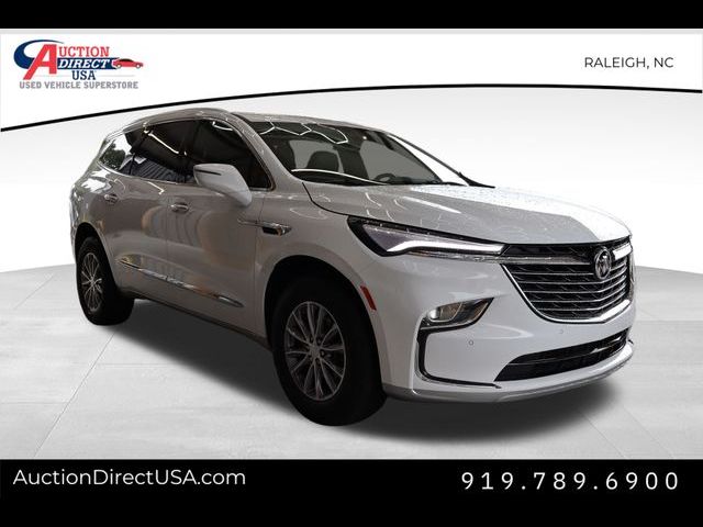 2022 Buick Enclave Essence