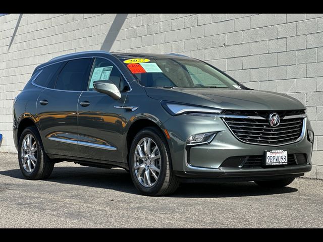2022 Buick Enclave Essence