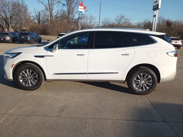 2022 Buick Enclave Essence