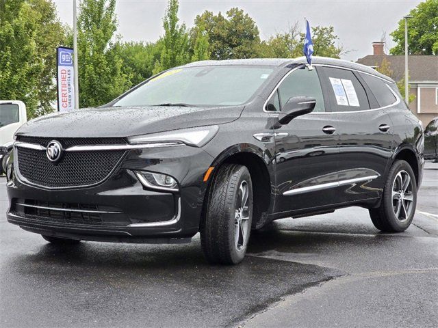 2022 Buick Enclave Essence