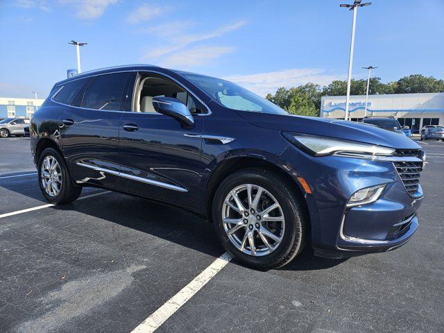 2022 Buick Enclave Essence