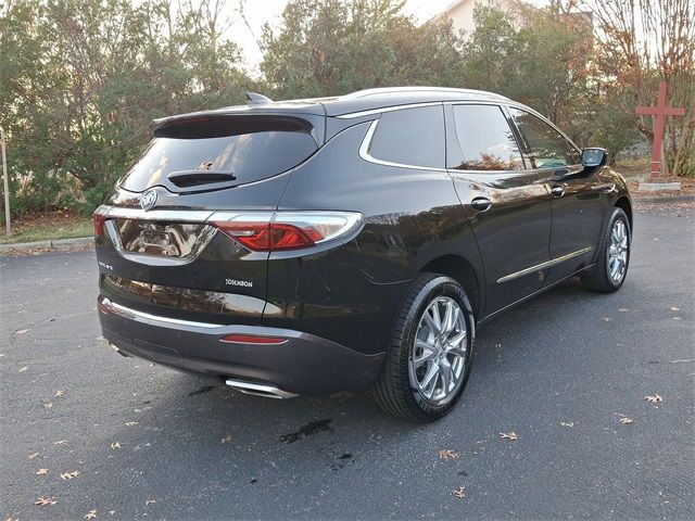 2022 Buick Enclave Essence