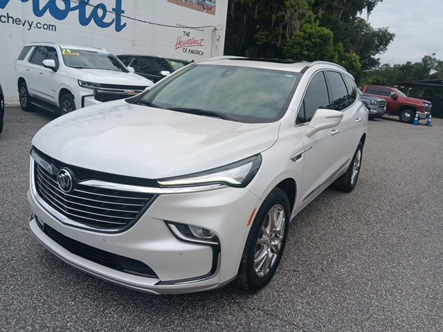 2022 Buick Enclave Essence