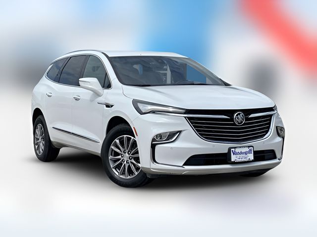 2022 Buick Enclave Essence