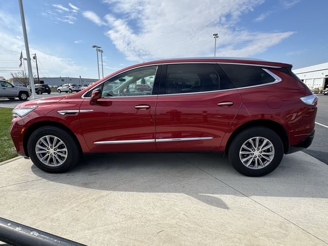 2022 Buick Enclave Essence