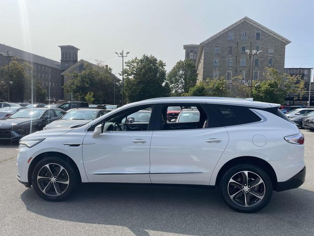 2022 Buick Enclave Essence