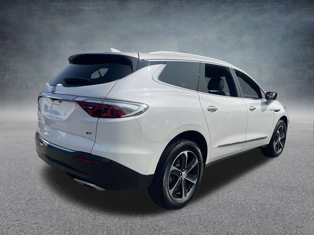 2022 Buick Enclave Essence